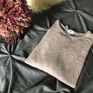 Old Navy Curve Hem Sweater, EUC